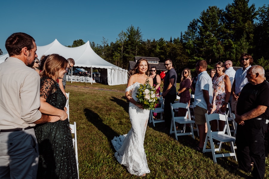 Bride walking down the isle at Robbins Hill Scenic Overlook